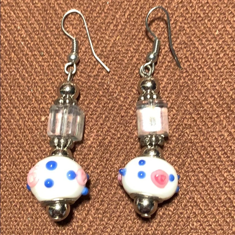 Murano glass beautiful dangling earrings - Picture 3 of 9
